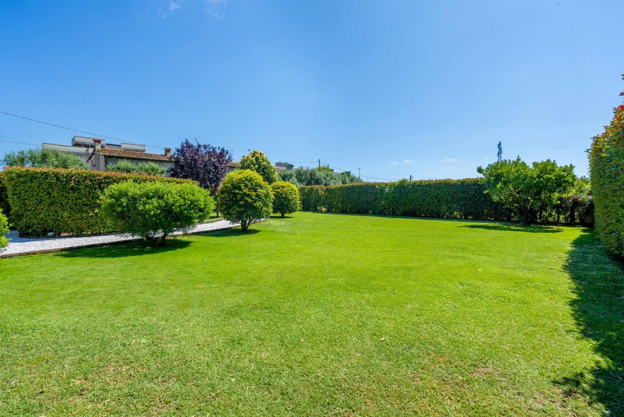 Villa Lorenzo Querceta Luaran gambar